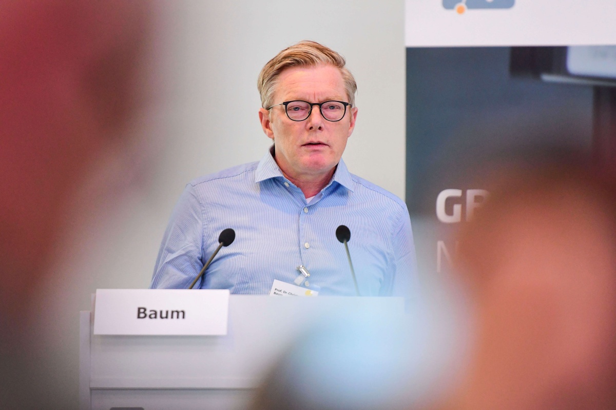 Prof. Dr. Christopher Baum beim Biobanken Symposium 2022
