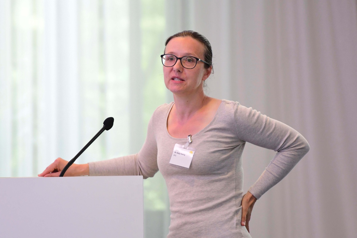 Dr. Katja Hartig beim Biobanken Symposium 2022
