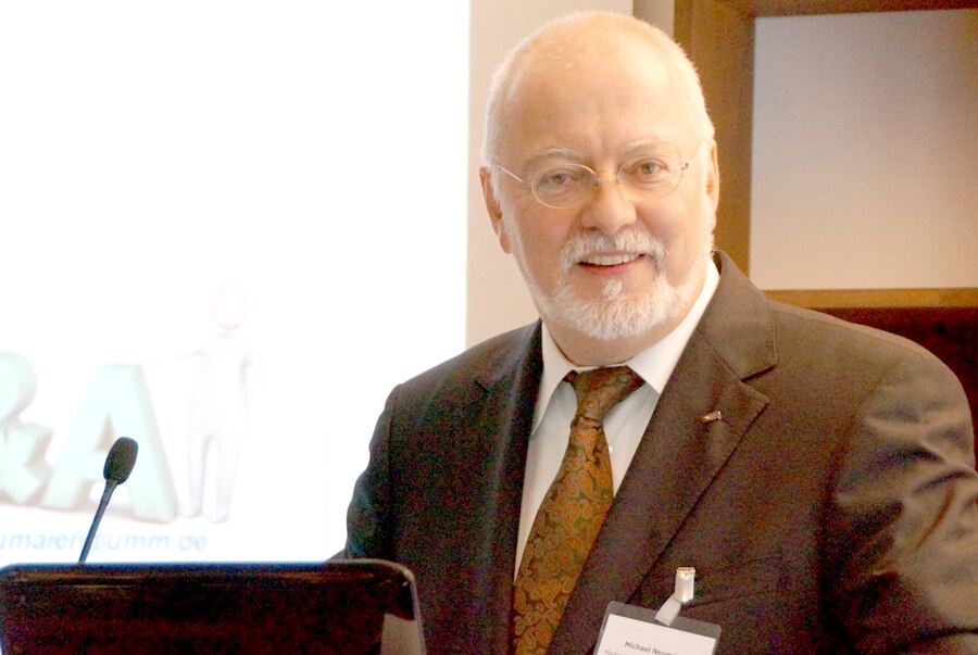 Prof. Dr. Michael Neumaier beim Biobanken-Symposium 2012