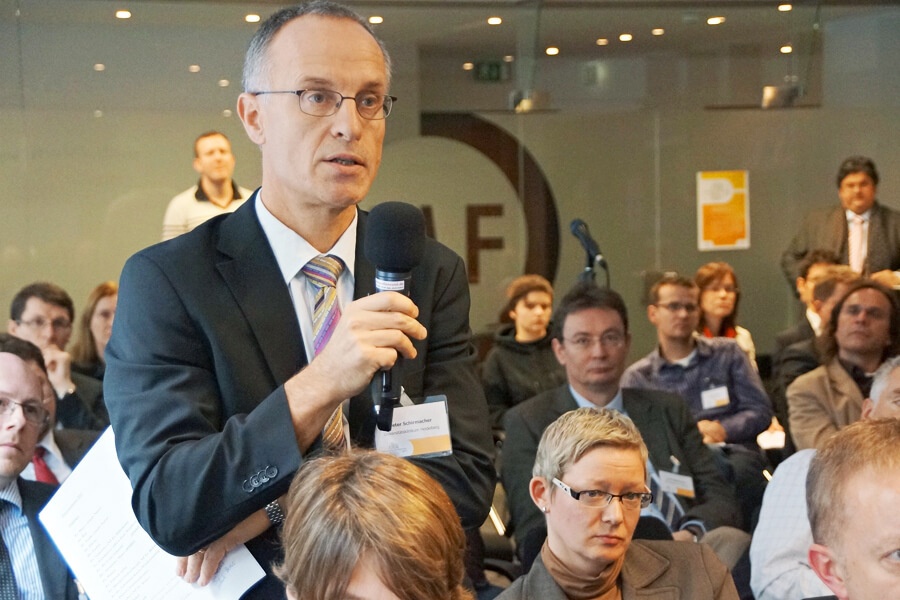 Prof. Dr. Peter Schirmacher beim Biobanken-Symposium 2012