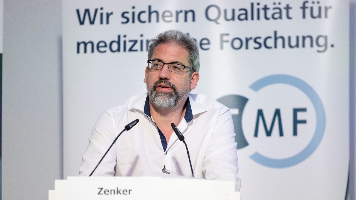 PD Dr. Sven Zenker auf dem Biobanken-Symposium 2023