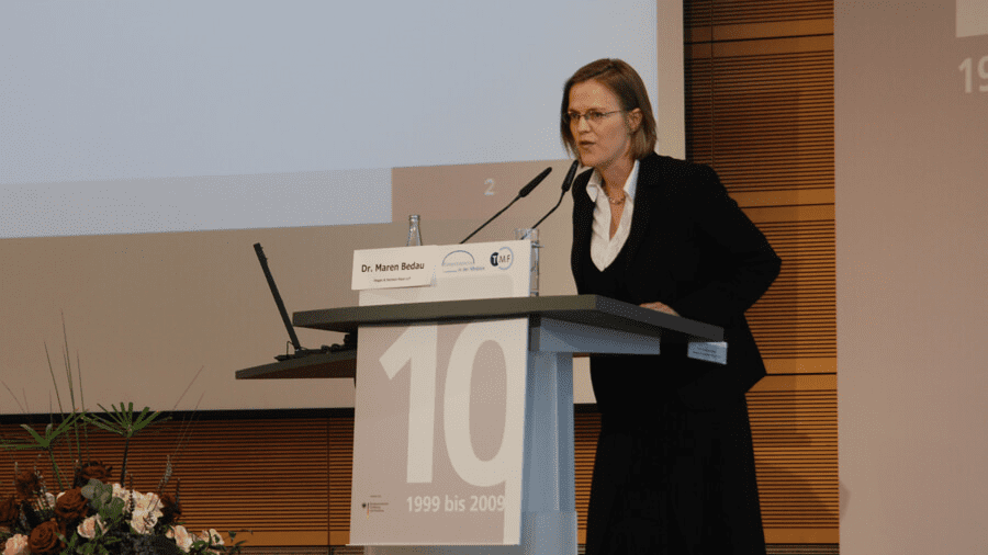 Dr. Maren Bedau Dr. Maren Bedau beim Statussymposium der Kompetenznetze in der Medizin