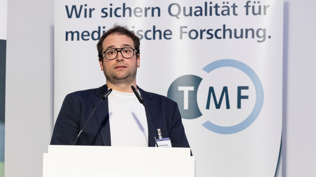 Dr. Alexander Brobeil Dr. Alexander Brobeil auf dem Biobanken-Symposium 2023