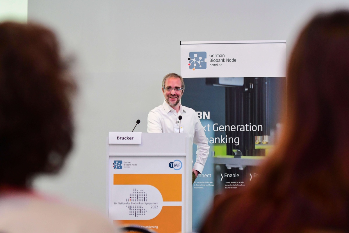 Dr. Daniel P. Brucker beim Biobanken Symposium 2022