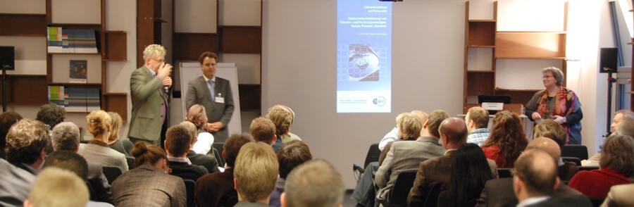 Diskussion bei der TMF- Infoveranstaltung Diskussion bei der TMF- Infoveranstaltung