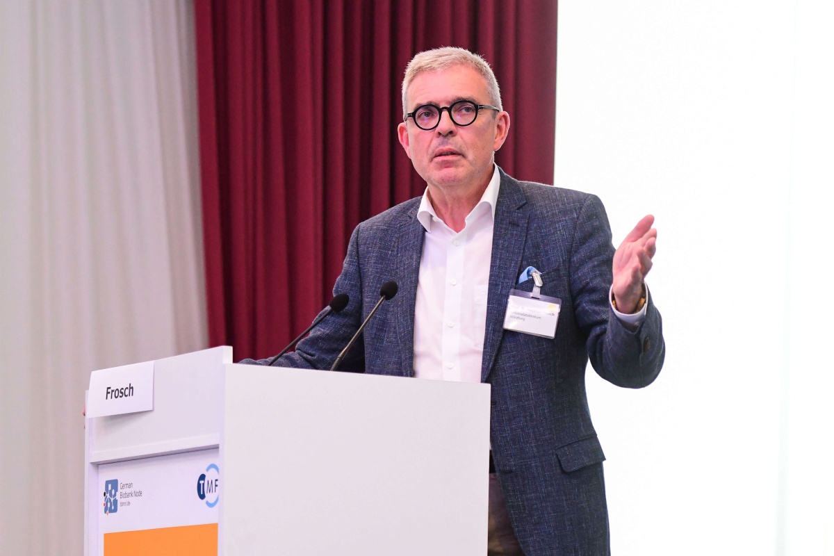 Prof. Dr. Matthias Frosch beim Biobanken Symposium 2022