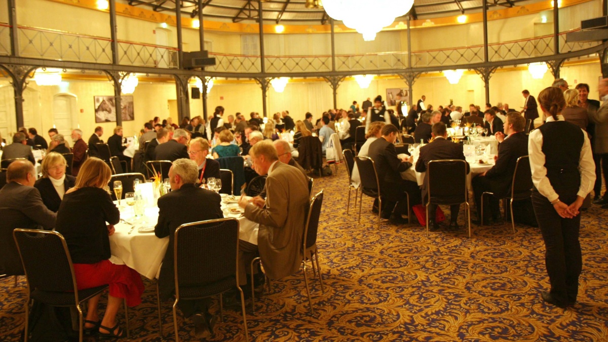 Gesellschaftsabend Gesellschaftsabend