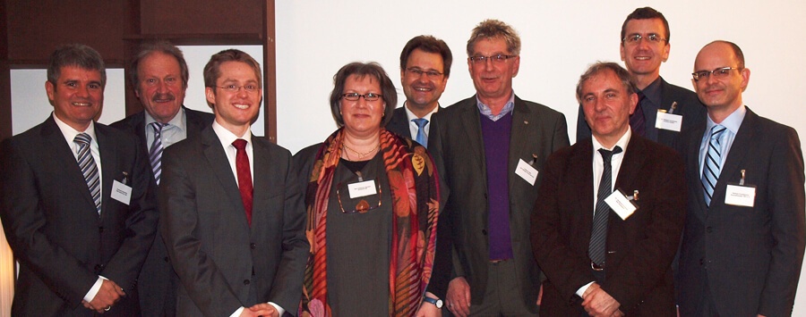Referenten der Infoveranstaltung zur elektronischen Archivierung von Patienten- und Forschungsunterlagen Referenten der Infoveranstaltung zur elektronischen Archivierung von Patienten- und Forschungsunterlagen