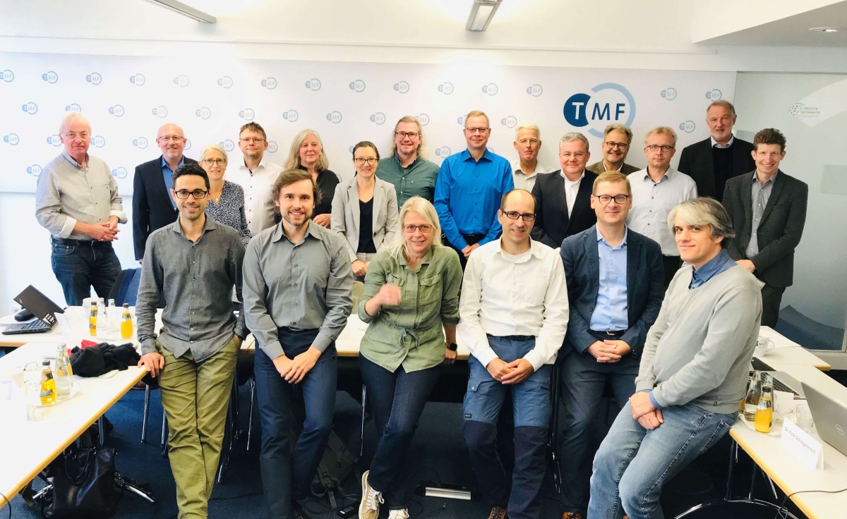 Gruppenfoto des Abschluss-Workshops der DFG-Projekte Teilnehmende des Abschluss-Workshops zu DFG-Projekten