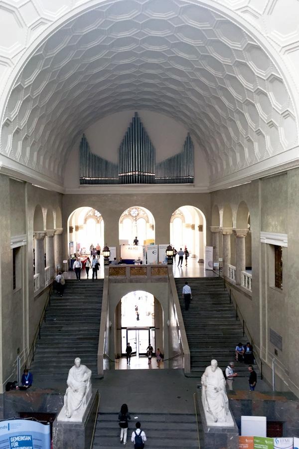 Hauptgebäude der LMU HEC-Tagung 2016 Hauptgebäude der LMU HEC-Tagung 2016