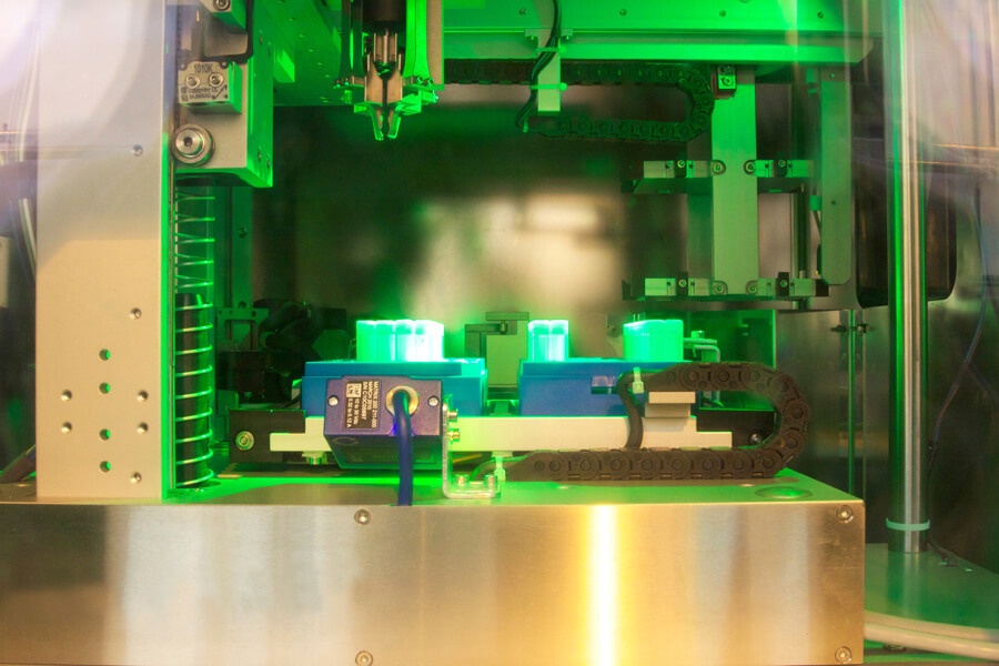 High throughput build-in cherry picking module High throughput build-in cherry picking module