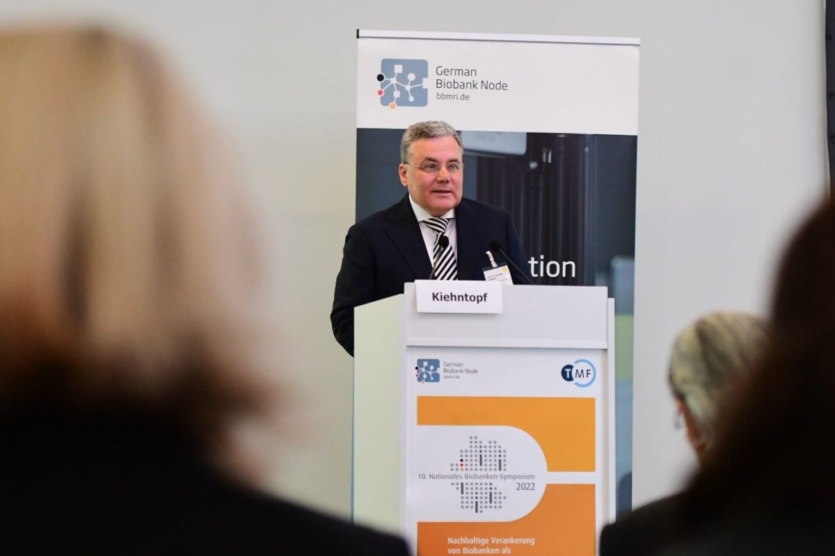 Dr. Dr. Michael Kiehntopf beim Biobanken Symposium 2022