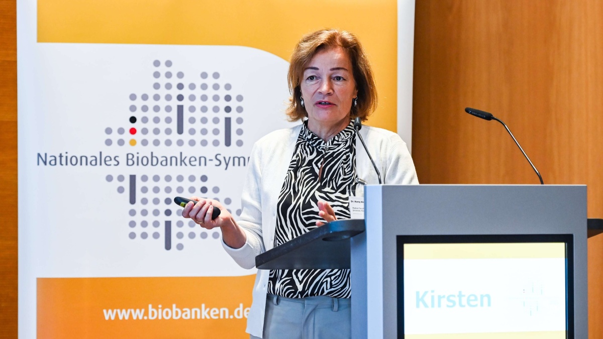 Dr. Romy Kirsten Dr. Romy Kirsten auf dem Biobanken-Symposium 2025.