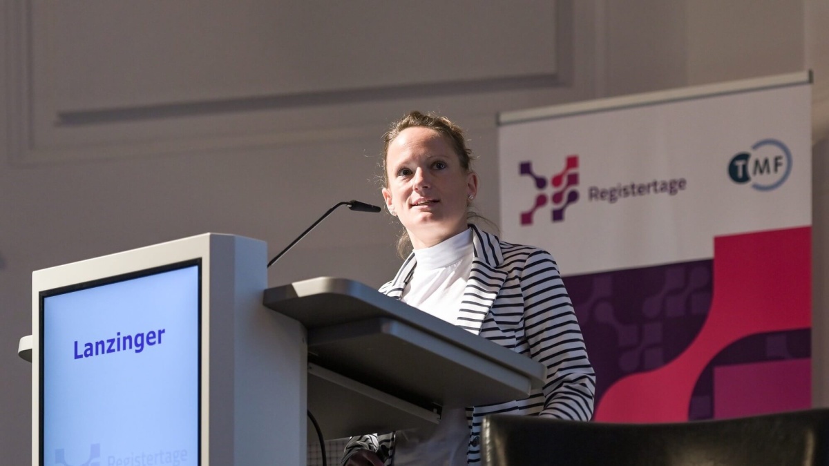 PD Dr. Stefanie Lanzinger PD Dr. Stefanie Lanzinger auf den Registertagen 2023