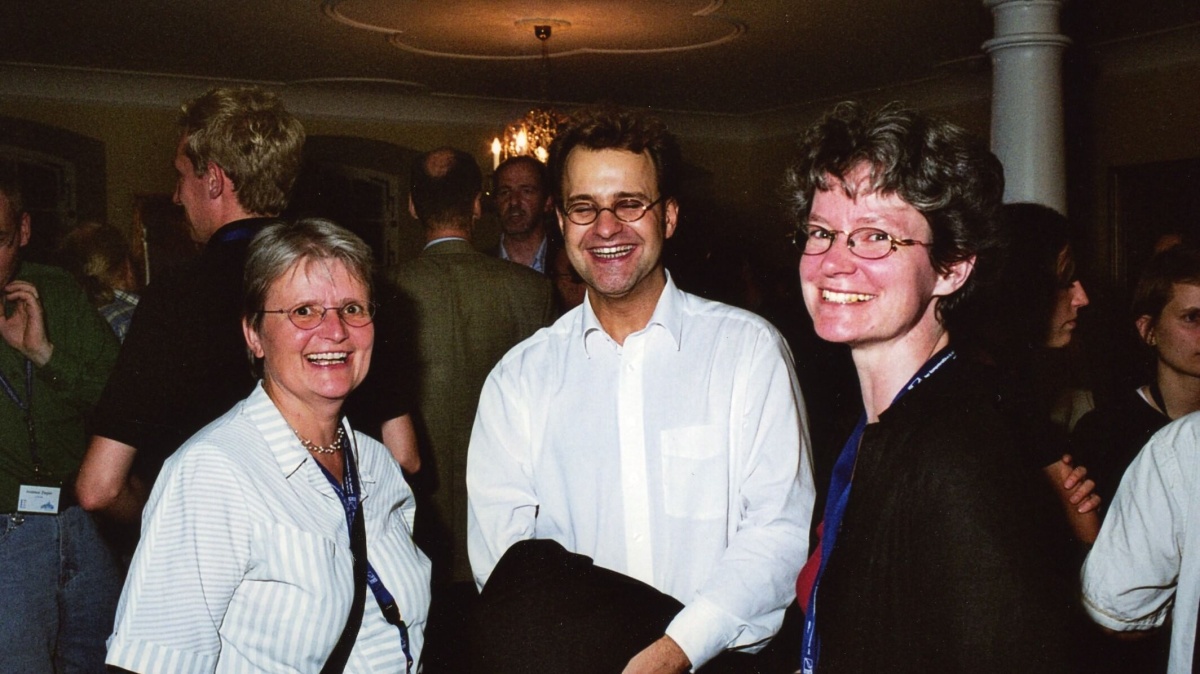 Dr. Ursula Paulus et al Dr. Ursula Paulus et al