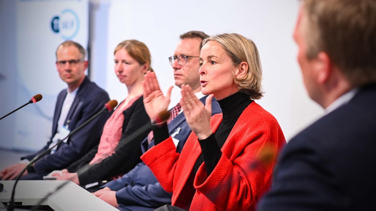 Podiumsdiskussion bei den Registertagen 2022