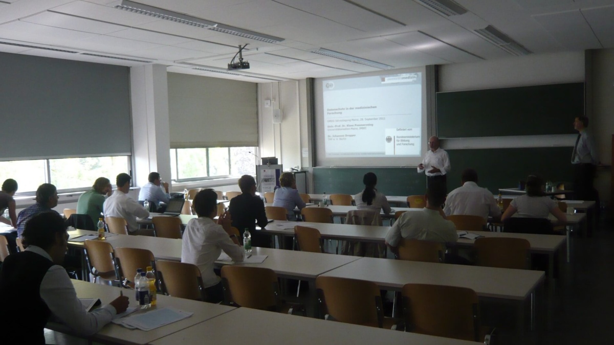 Pommerening und Drepper beim Datenschutz-Tutorium Pommerening und Drepper beim Datenschutz-Tutorium