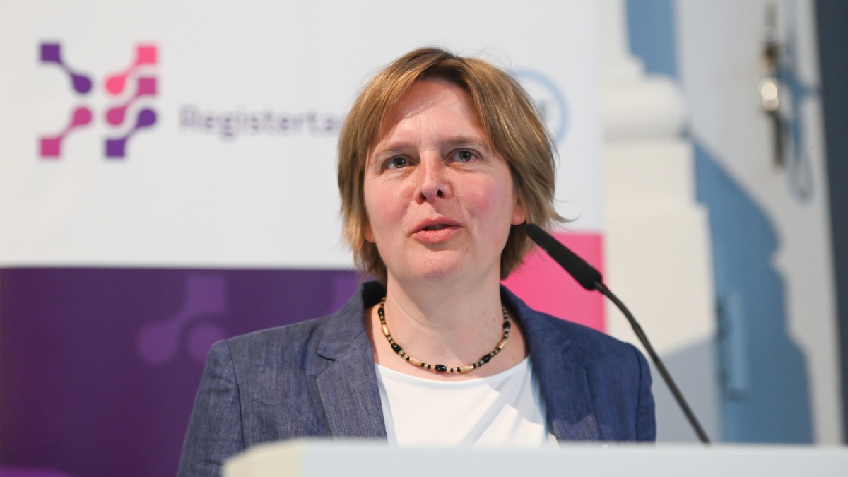 PD Dr. med. Anne Regierer PD Dr. med. Anne Regierer auf den Registertagen 2024
