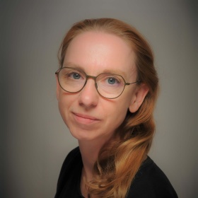 Dr. Alexandra Stege