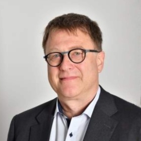 Prof. Dr. Arndt Hartmann