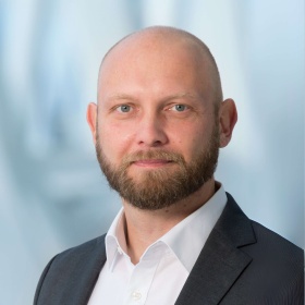 Dr. Dominik Lermen