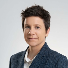 Prof. Dr. Fruzsina Molnár-Gábor