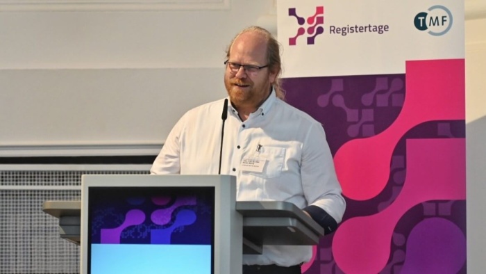 TMF-Vorstandsvorsitzender Prof. Dr. Rainer Röhrig auf den Registertagen 2024