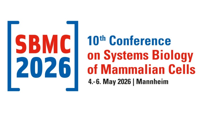 Logo der „10th Conference on Systems Biology of Mammalian Cells (SBMC 2026)“, die vom 4. bis 6. Mai 2026 in Mannheim stattfindet. Der Text ist in rot, blau und schwarz gestaltet.